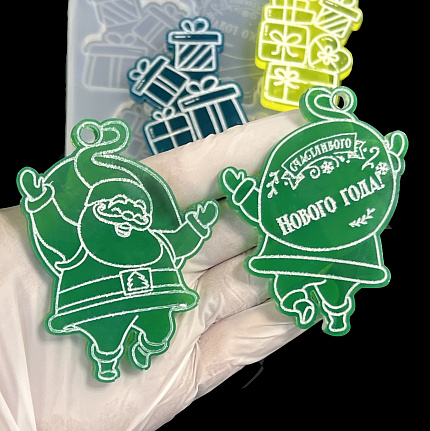 Молд силиконовый "Дед мороз с подарочком"