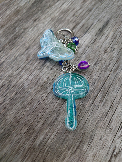 Молд силиконовый "Грибы" с гравировкой от @x.stitching_